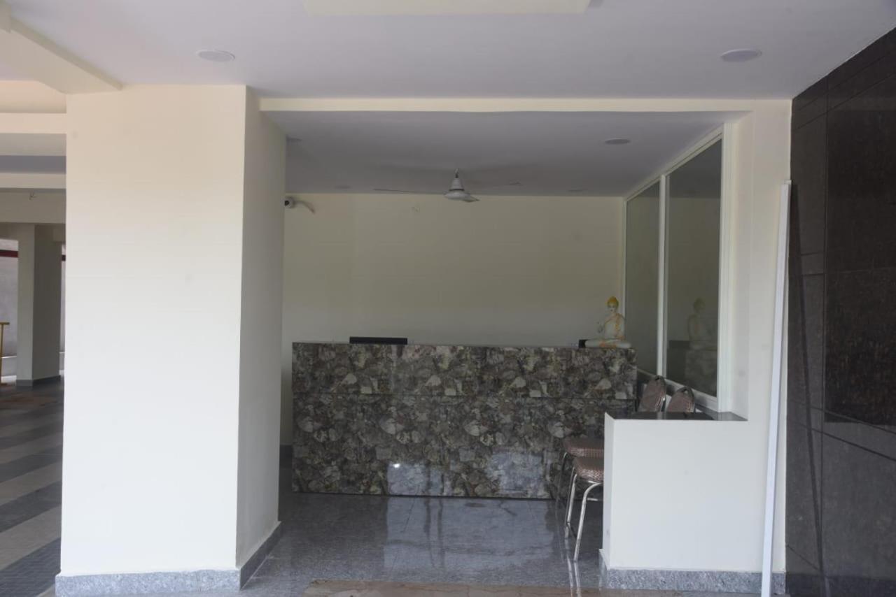 Hotel Paramount Visakhapatnam Exterior foto
